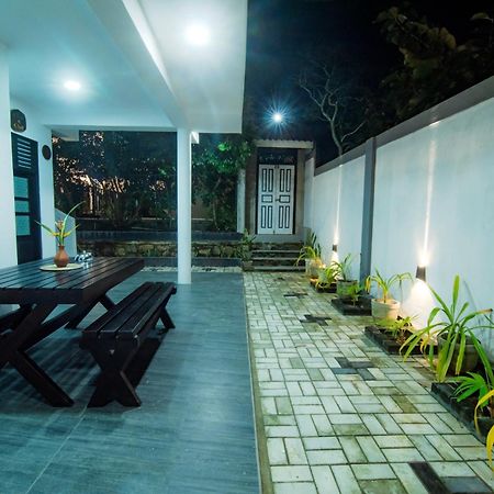 Sunbeam Villa Tangalle Exterior photo
